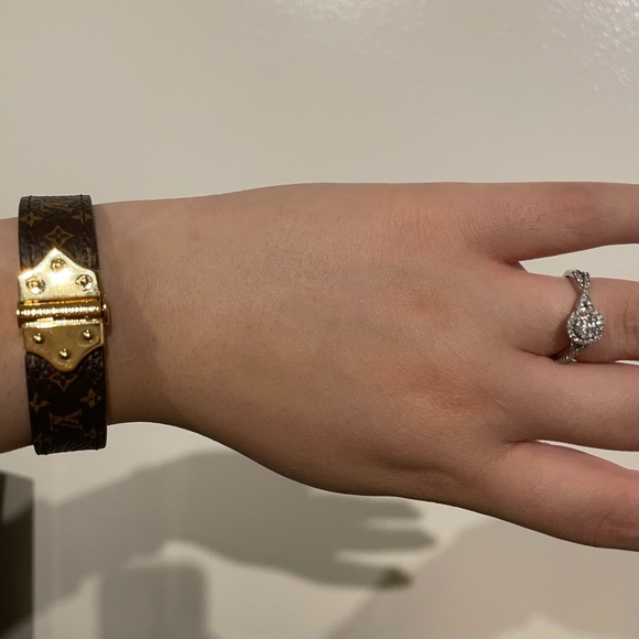 Meet your Posher, Zoe - Picture 8 of 10